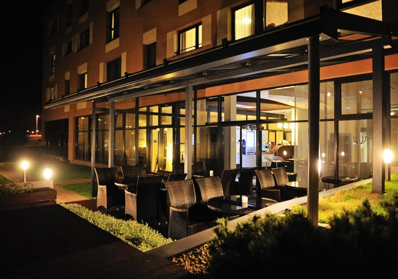 Melrose Apartments Pressburg Exterior foto